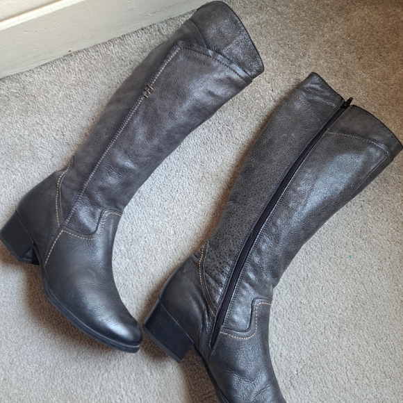 Euc dark Grey Brown Ingledews boots - Picture 7 of 9